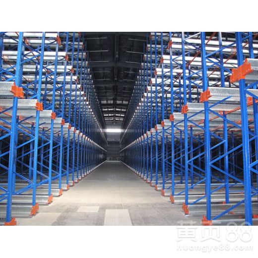 上海道路貨物運(yùn)輸 現(xiàn)代化物流體系的核心動(dòng)脈